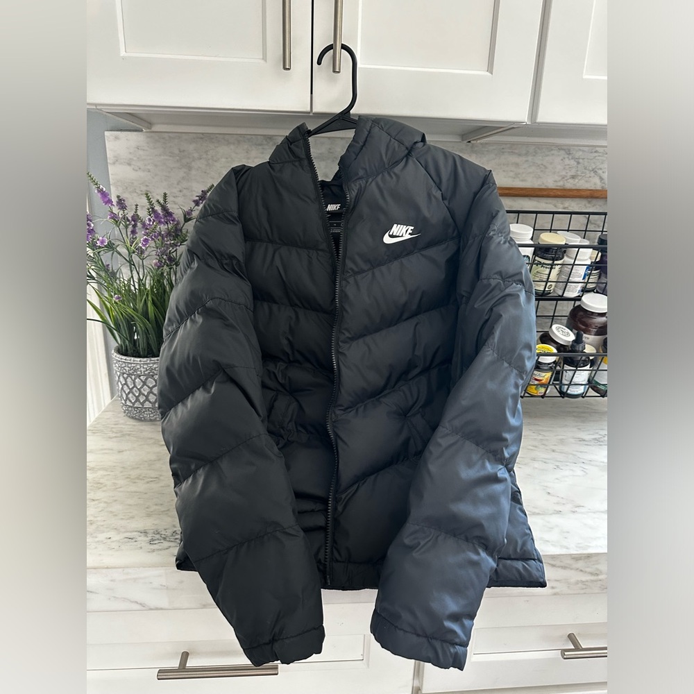 Nike youth XLarge Puffer Jacket with hood